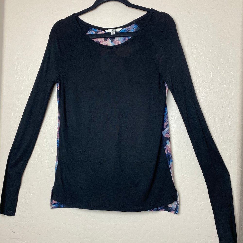 - Jack women's long sleeve 90’s style